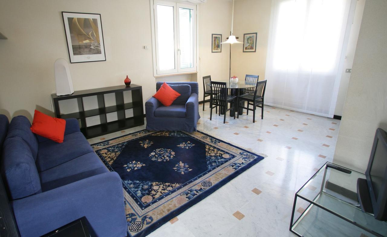 Savoia Apartments Genoa Room photo
