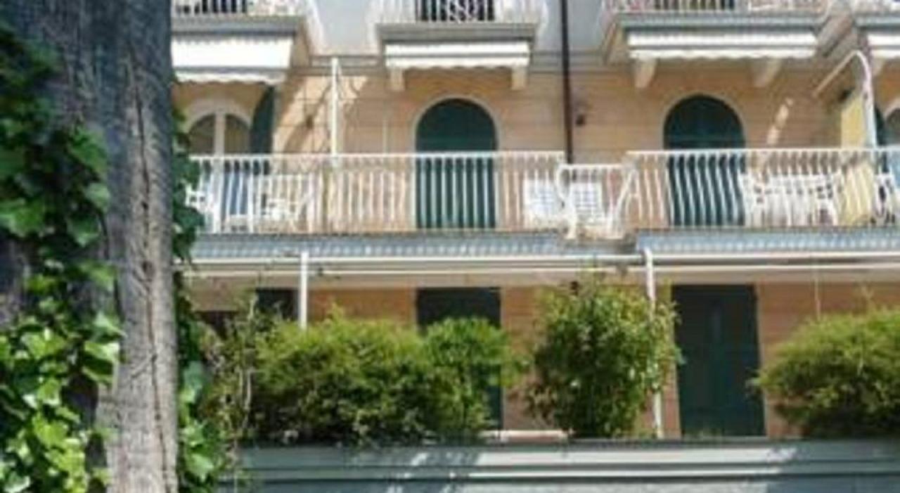 Savoia Apartments Genoa Room photo